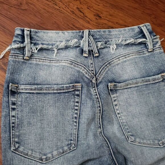 Good American Fringe Hem Chic Edgy Feminine Streetwear Straight Leg Size 26 - Picture 6 of 6